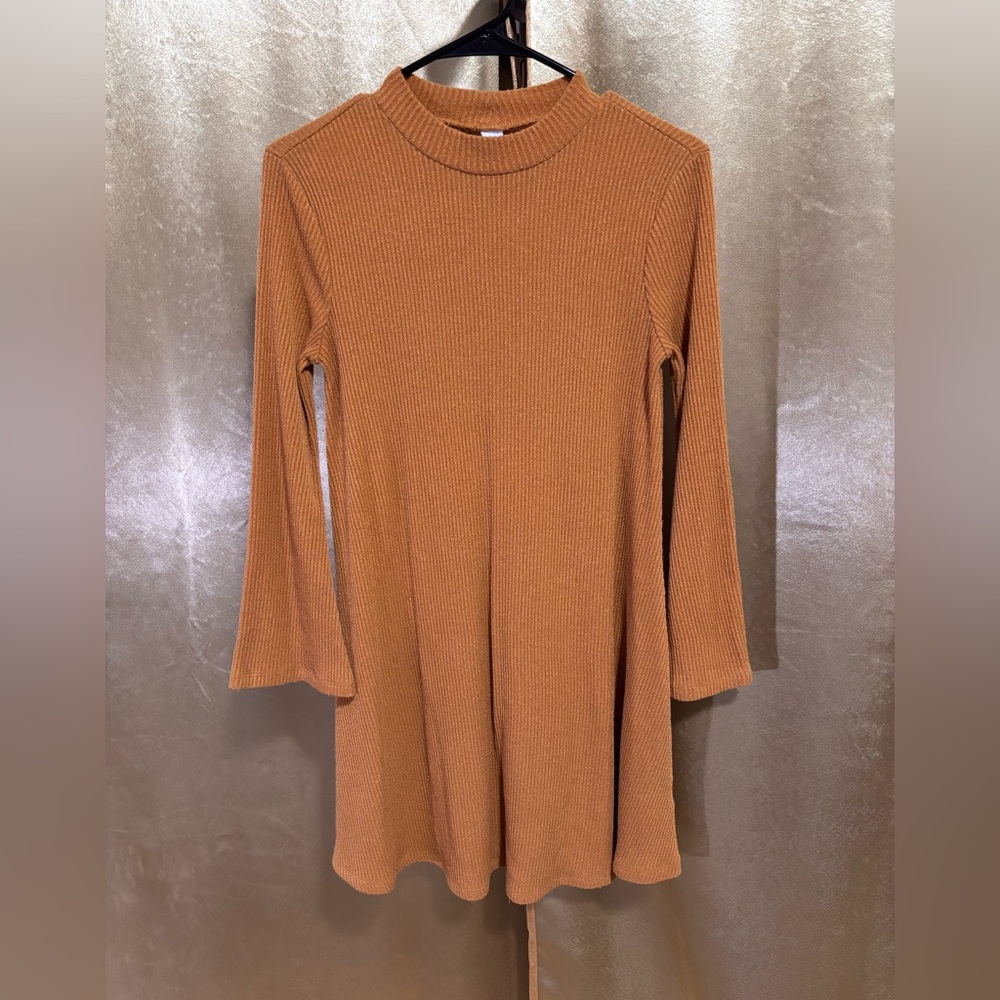 Old navy bell sleeves dress